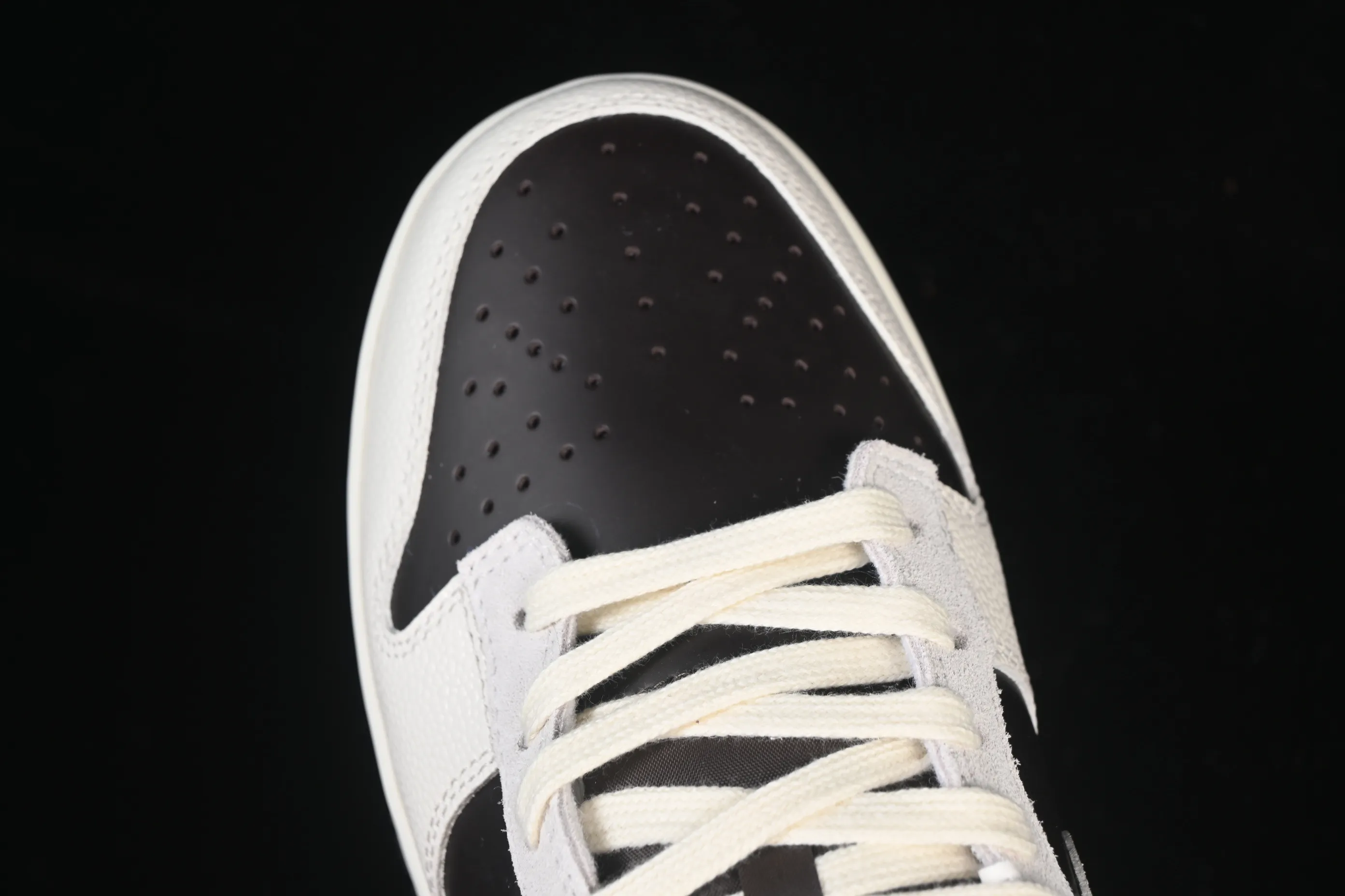 All categories Nk SB Dunk series Nk SB Dunk Low low-top sneakers Nike SB Dunk Low low-top casual sneakers IH7333-200